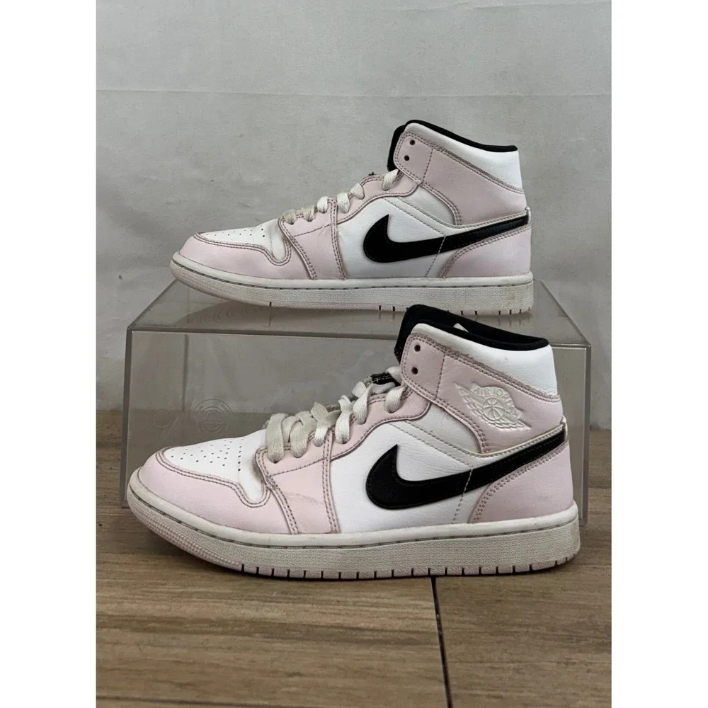 Nike Air Jordan 1 Mid SE Light Pink White Black Women's Size‎ 7 ShBQ6472 500 US